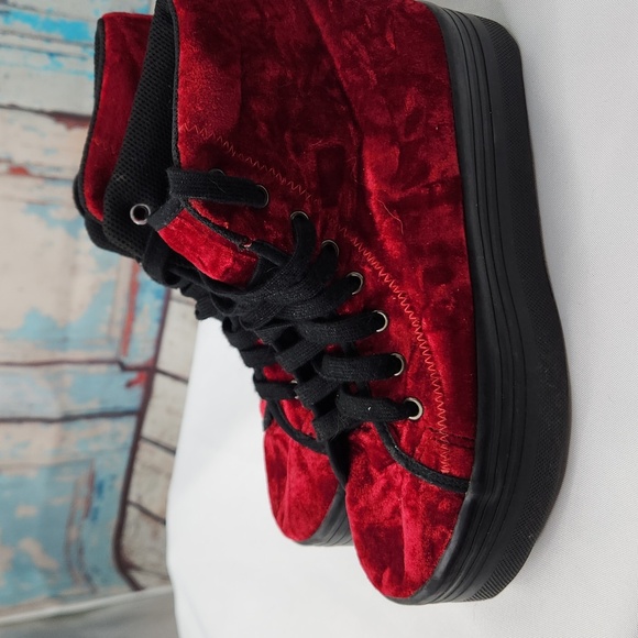 Jeffrey Campbell Velvet Platform Sneakers - Picture 4 of 7
